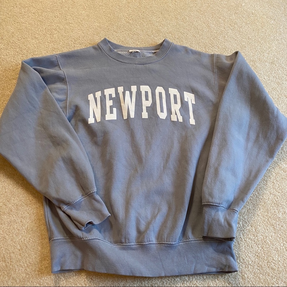 BRANDY MELVILLE NEWPORT CREWNECK LIKE NEW